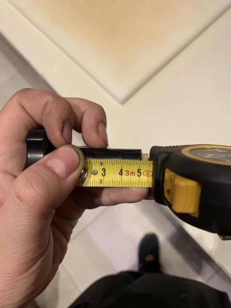 Винт нижний для крепления блока подачи для фризера для мягкого мороженого т.м. EKSI мод.ICT-325PFCA в Москве