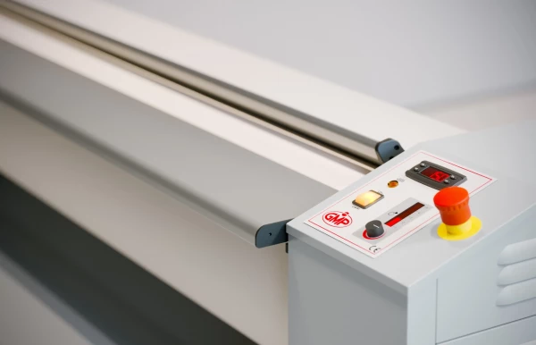 GMP COMMERCIALE Srl Каток гладильный серии GMP 160.30VAR в Москве