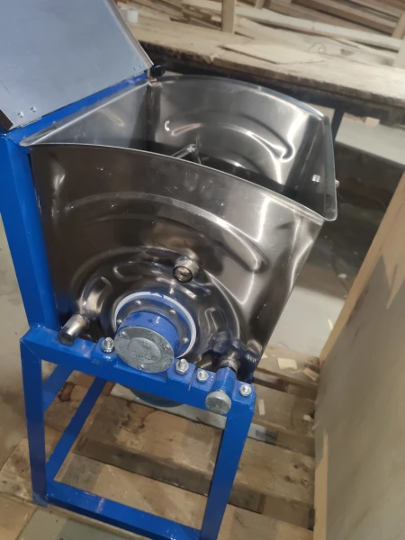 S02_Машина тестомесильная для крутого теста т.м. EKSI серии EHM, мод. EHM-15 в Москве