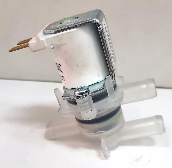 Клапан соленоидный 15785 для машины посудомоечной т.м. Vortmax серии FDM в Москве