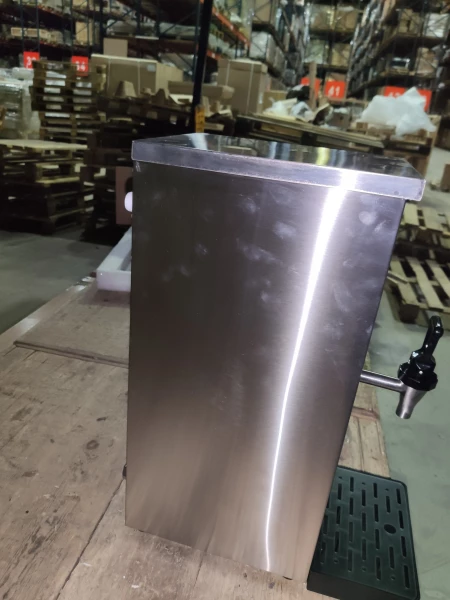 S01_Кипятильник проточный т.м. EKSI серии TWH, мод. TWH 8L (серебр) в Москве