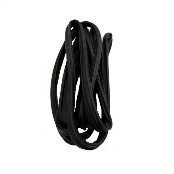 Уплотнение двери 2935039d (СБ) для шкафа холодильного BC105-P (ШХ-0,5ДСУН) (чер), шт в Москве