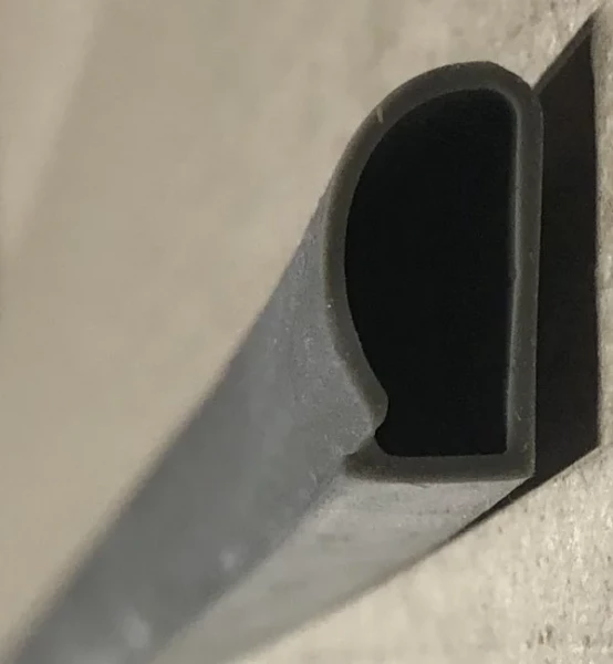 Уплотнение двери нижнее 00015765 для машин котломоечных т.м. Vortmax в Москве